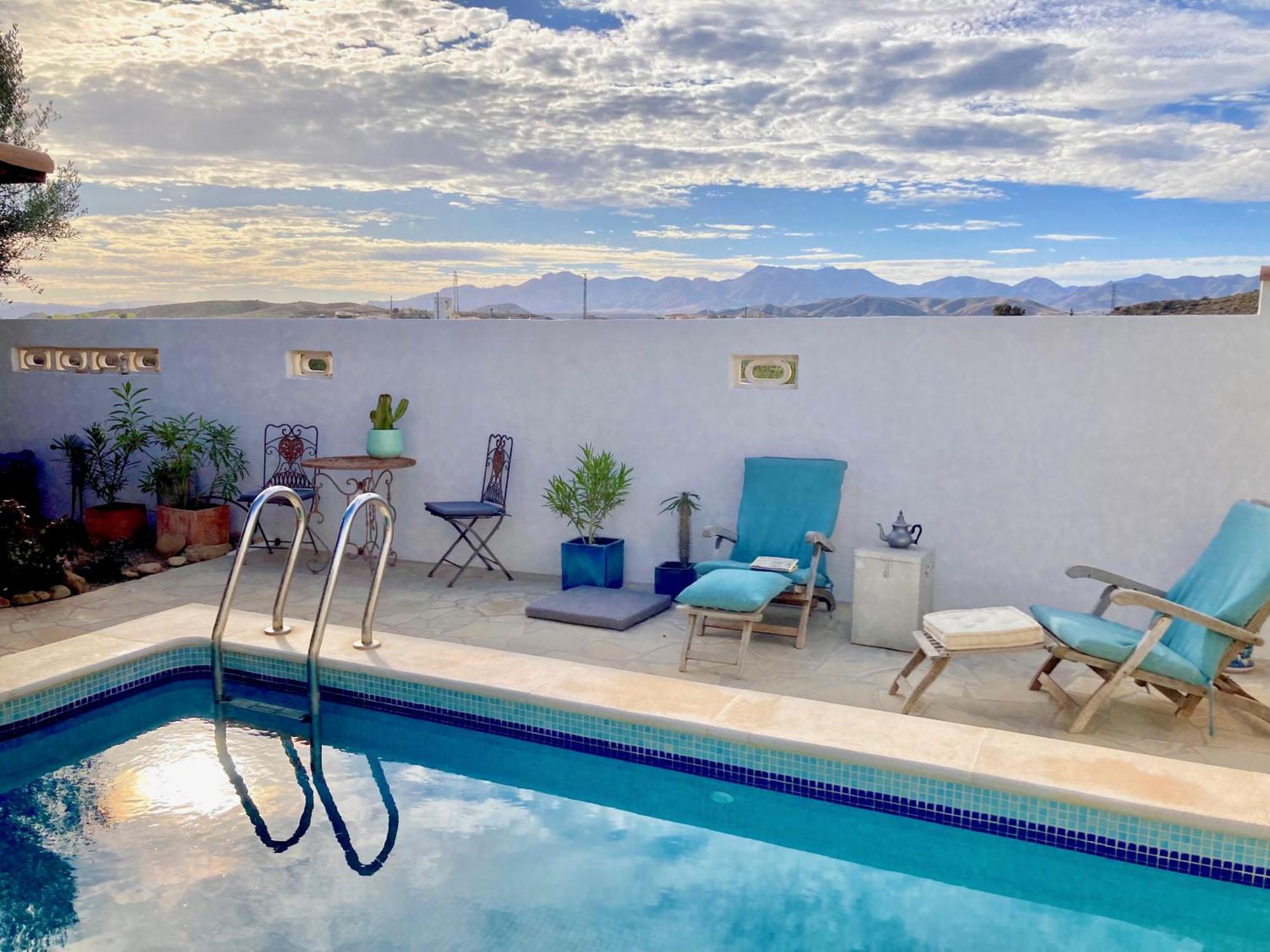 Dachterrassenzimmer In Romantischem Landhaus Mit Pool El Largo Екстериор снимка